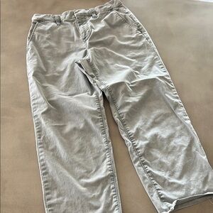 Carve Designs Women's Gray Cropped Pants